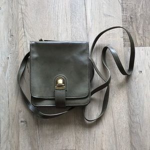 Small olive green purse with flip front